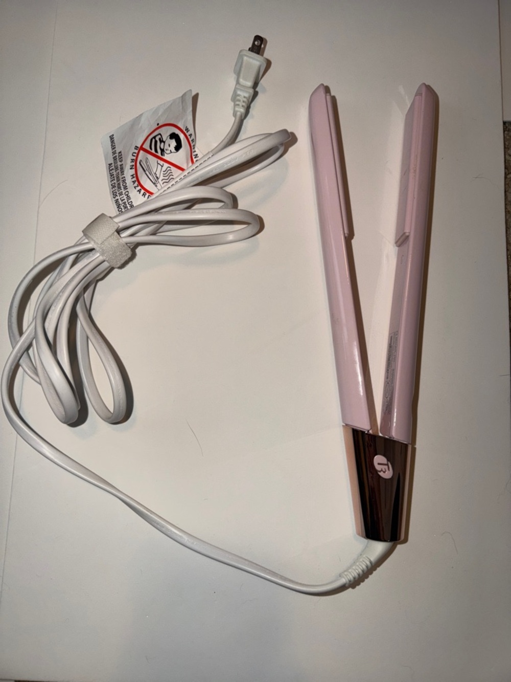 T3 Pink Ceramic Hair Straightener - Light Pink with Rose Gold Accents - Picture 2 of 2